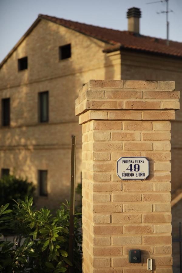 Гостевой дом Agriturismo La Fonte Di San Girio Потенца-Пичена Экстерьер фото