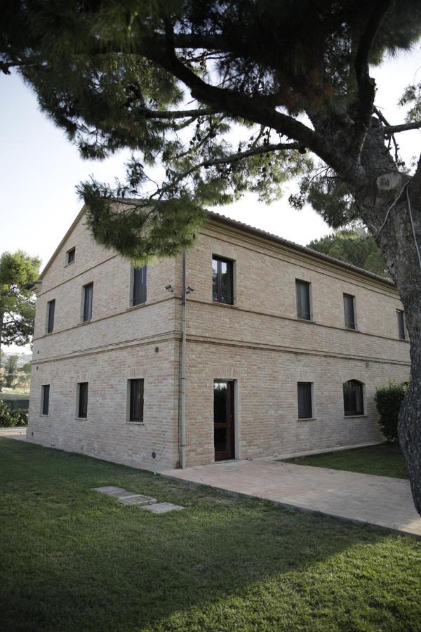 Гостевой дом Agriturismo La Fonte Di San Girio Потенца-Пичена Экстерьер фото